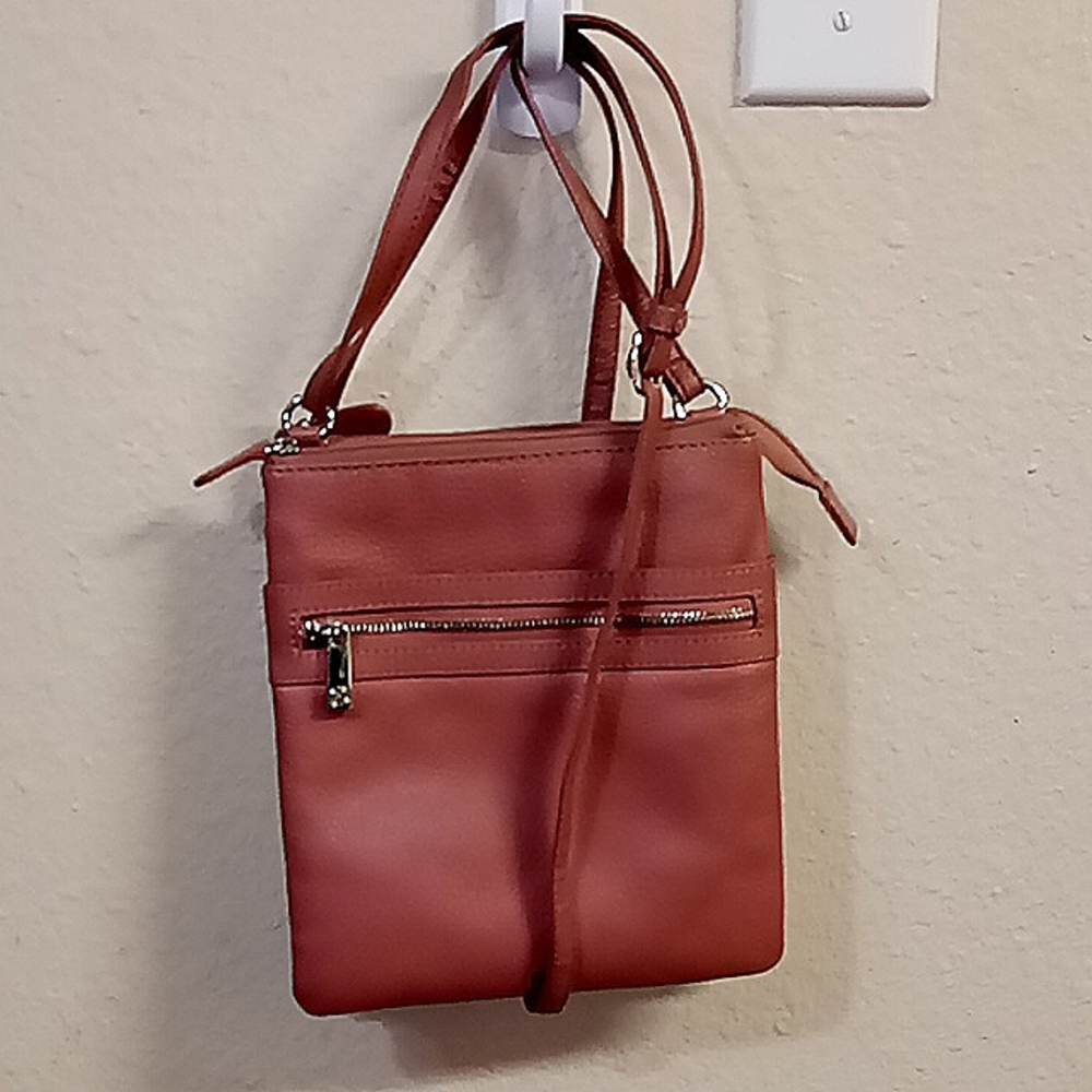 Giani Bernini Genuine Pebbled Pink Leather Triple Zip Crossbody Bag